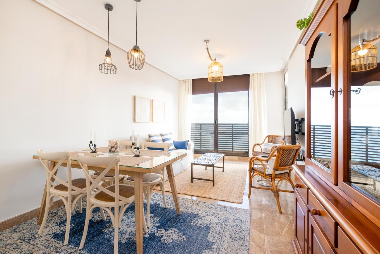 Fee4Me: First Line Luxury Apartment 阿雷西费 外观 照片